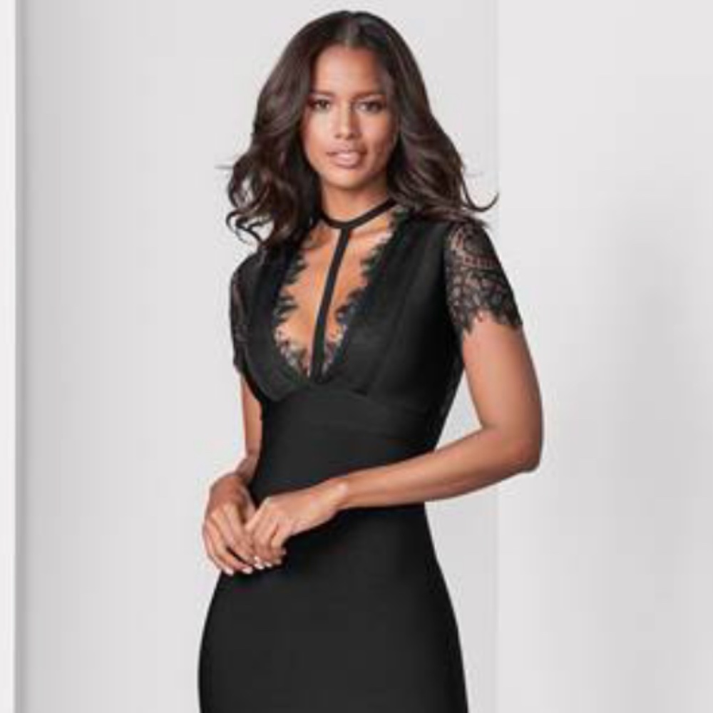 Venus body con Hold U In dress
